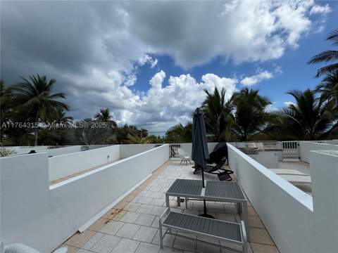 5445 Collins Ave Th-11, Miami Beach FL - photo 7 of 24