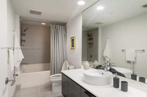 31 SE 6th St 1601, Miami FL - photo 10 of 14