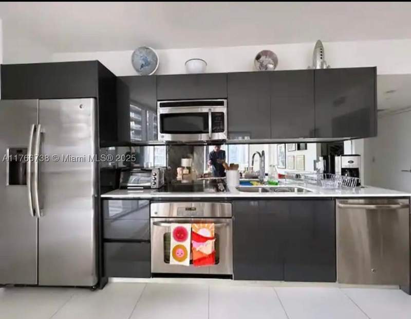 2 bedroom Condominium at 31 SE 6th St 1601, Mybrickell Condo, Miami — photo 3