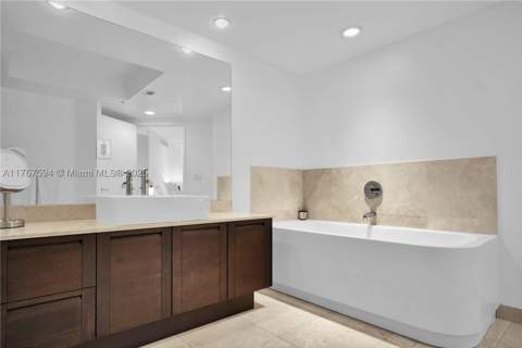 250 Sunny Isles Blvd 3-904, Sunny Isles Beach FL - photo 15 of 37