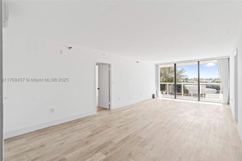 2 bedroom Condominium at 20505 E Country Club Dr 434, Waterview Condo, Aventura — photo 2