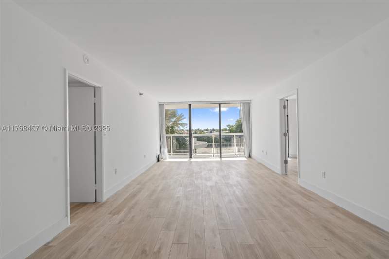 2 bedroom Condominium at 20505 E Country Club Dr 434, Waterview Condo, Aventura — photo 3