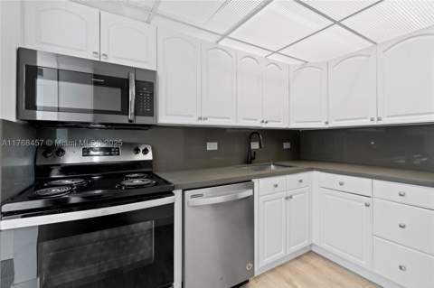 20505 E Country Club Dr 434, Aventura FL - photo 7 of 26