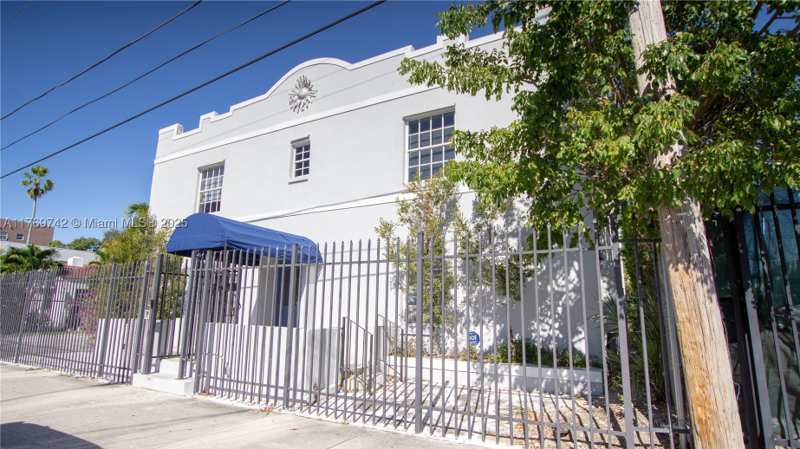 2 bedroom Condominium at 577 NE 62 Street 2, Mystic Condo, Miami — photo 1