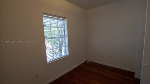 577 NE 62 Street 2, Miami FL - photo 10 of 16