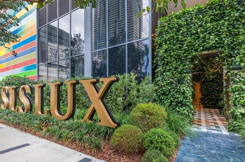 1 bedroom Condominium at 801 S Miami Ave 4308, Sls Lux, Miami — photo 1