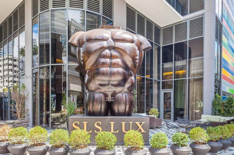 1 bedroom Condominium at 801 S Miami Ave 4308, Sls Lux, Miami — photo 2