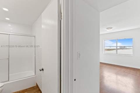 400 Kings Point Dr 1607, Sunny Isles Beach FL - photo 24 of 33