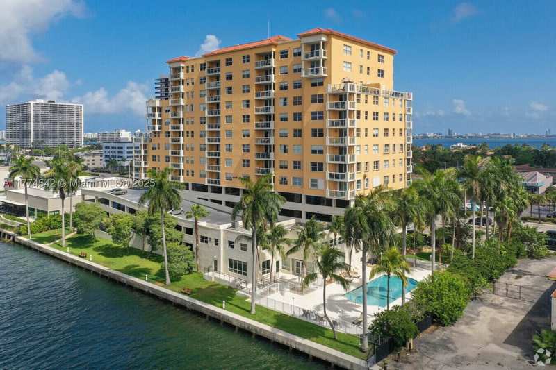 2 bedroom Condominium at 1625 Kennedy Cswy 603F, Bayview Condo At North Ba, North Bay Village — photo 1