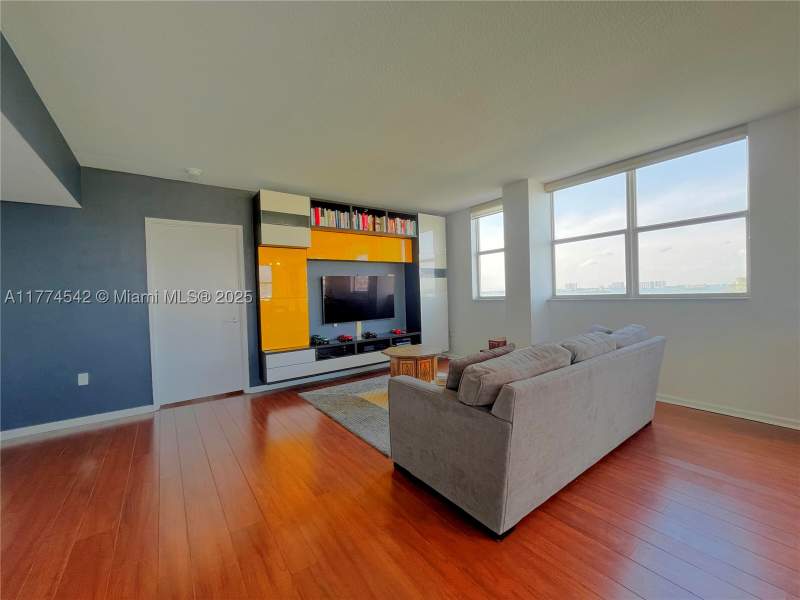2 bedroom Condominium at 1625 Kennedy Cswy 603F, Bayview Condo At North Ba, North Bay Village — photo 5