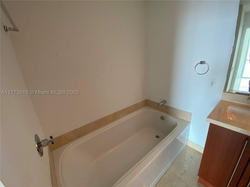2 bedroom Condominium at 79 SW 12 St 3810-S, The Axis On Brickell Cond, Miami — photo 4