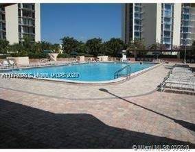 20335 W Country Club Dr 905, Aventura FL - photo 12 of 16
