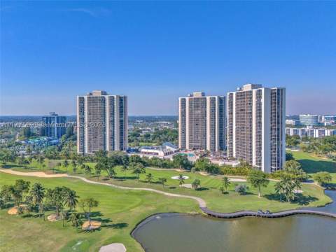 20335 W Country Club Dr 905, Aventura FL - photo 14 of 16