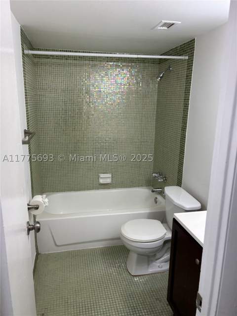 484 NW 165th St Rd A-316, Miami FL - photo 12 of 20