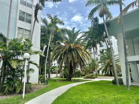 484 NW 165th St Rd A-316, Miami FL - photo 18 of 20