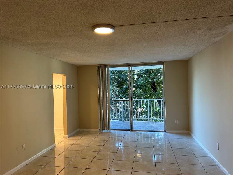 2 bedroom Condominium at 484 NW 165th St Rd A-316, Montecarlo Condo, Miami — photo 5