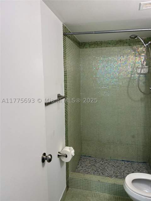 484 NW 165th St Rd A-316, Miami FL - photo 6 of 20
