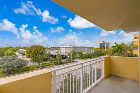215 SW 42nd Ave 402, Miami FL - photo 16 of 20