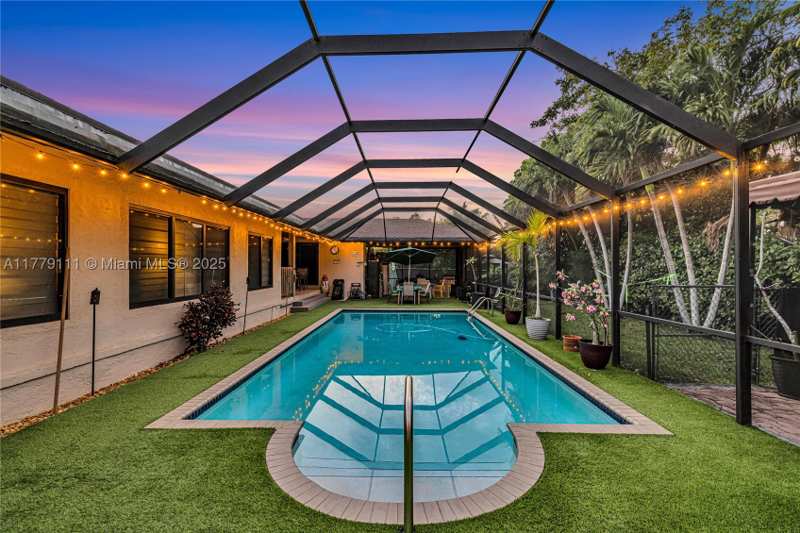 5 bedroom SingleFamilyResidence at 7801 SW 170th St, Old Cutler Villas West, Palmetto Bay — photo 1