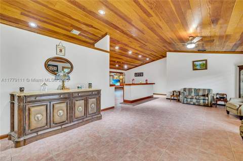 7801 SW 170th St, Palmetto Bay FL - photo 13 of 69