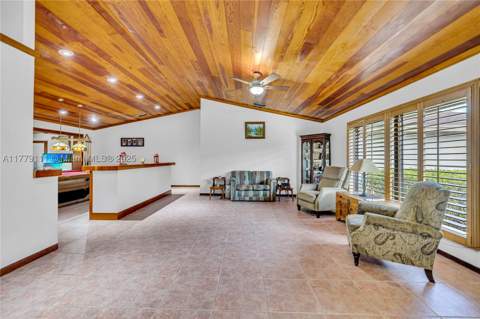 7801 SW 170th St, Palmetto Bay FL - photo 14 of 69