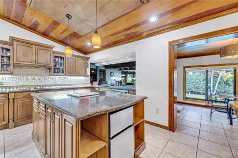 7801 SW 170th St, Palmetto Bay FL - photo 20 of 69