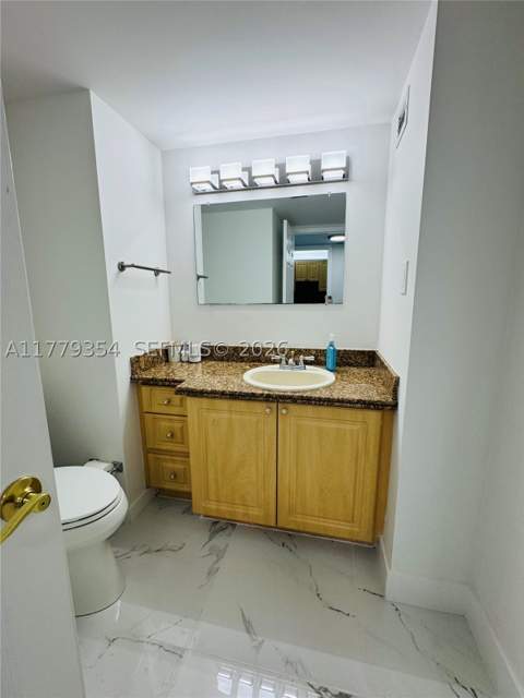 18071 Biscayne Blvd 1503, Aventura FL - photo 15 of 50