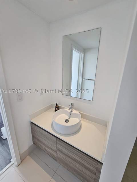 121 NE 34 St 2511, Miami FL - photo 18 of 46