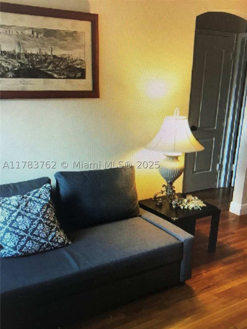 1 bedroom Condominium at 30 Almeria Ave 6, Almeria Gardens Condo, Coral Gables — photo 1