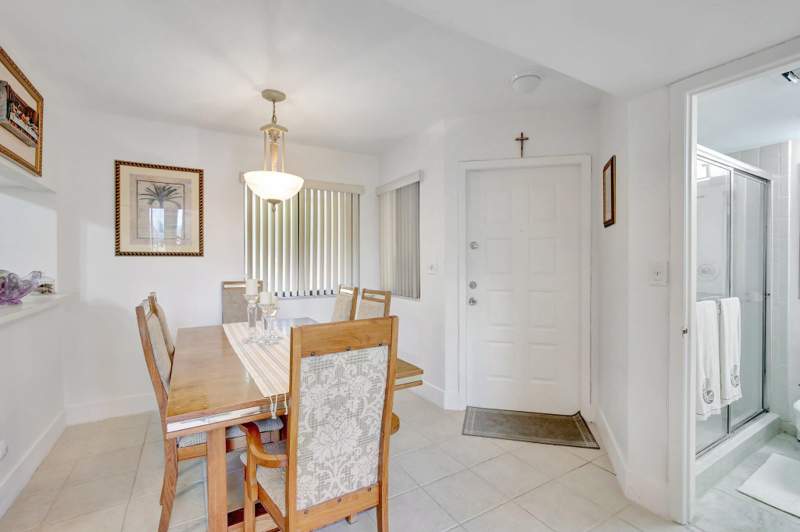 3 bedroom Condominium at 15499 Miami Lakeway N 306-5, Celebration Point Condo #2, Miami Lakes — photo 5