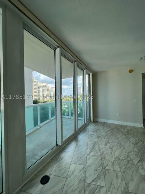 3370 Hidden Bay Dr 610, Aventura FL - photo 12 of 24
