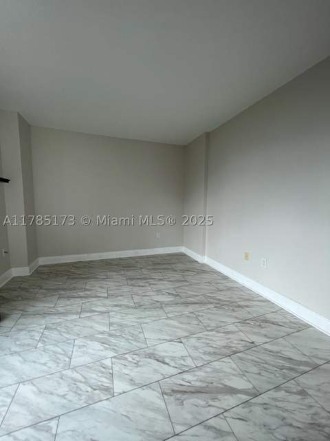 3370 Hidden Bay Dr 610, Aventura FL - photo 16 of 24