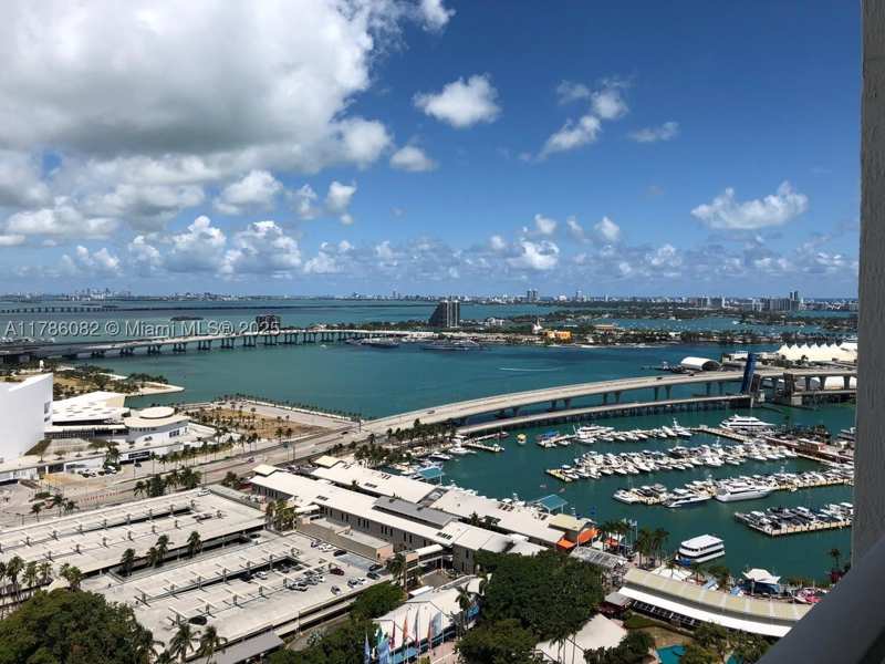 1 bedroom Condominium at 244 Biscayne Blvd 3004, Vizcayne North Condo, Miami — photo 1
