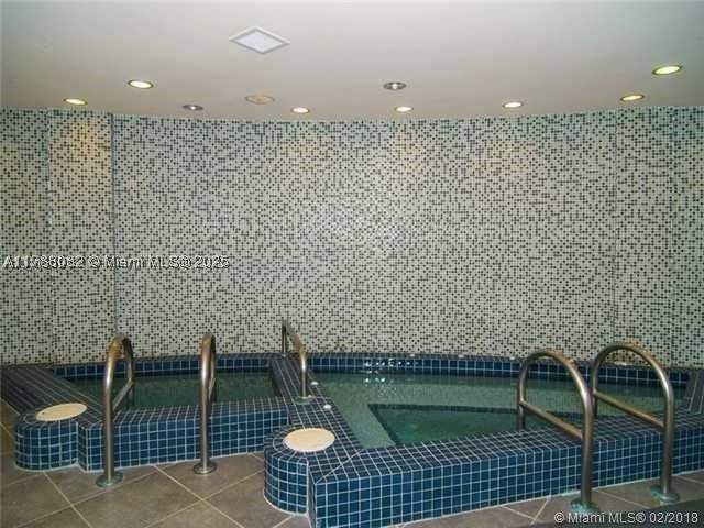 1 bedroom Condominium at 244 Biscayne Blvd 3004, Vizcayne North Condo, Miami — photo 2