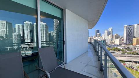 90 SW 3rd St 2204, Miami FL - photo 11 of 28