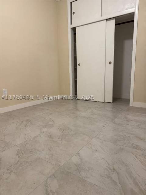 17051 NE 23rd Ave 1J, North Miami Beach FL - photo 10 of 20