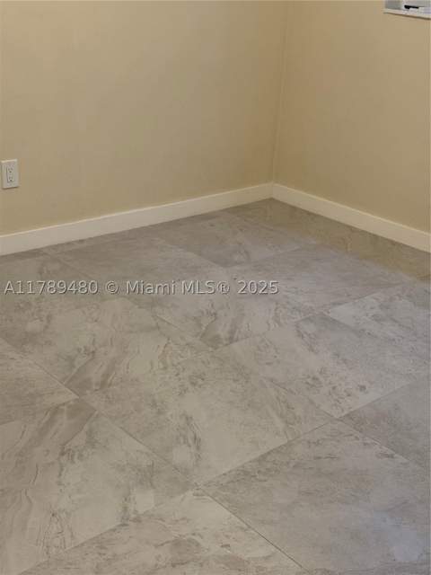 17051 NE 23rd Ave 1J, North Miami Beach FL - photo 13 of 20