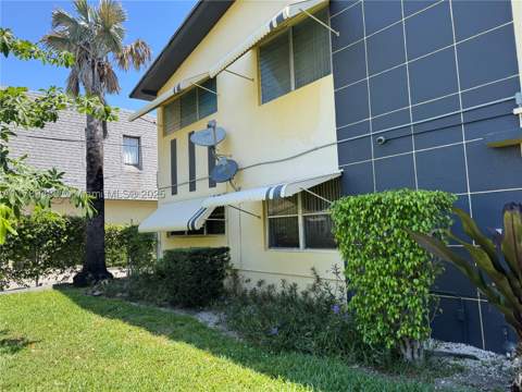 17051 NE 23rd Ave 1J, North Miami Beach FL - photo 17 of 20