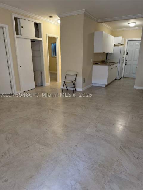 17051 NE 23rd Ave 1J, North Miami Beach FL - photo 8 of 20