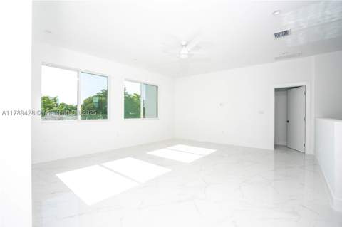 900 SW 24th Rd, Miami FL - photo 17 of 27