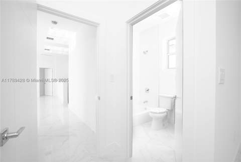 900 SW 24th Rd, Miami FL - photo 19 of 27