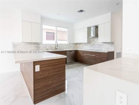 910 SW 24th Rd, Miami FL - photo 12 of 38