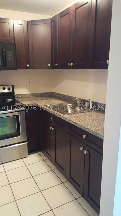 494 NW 165th St Rd C-102, Miami FL - photo 11 of 14
