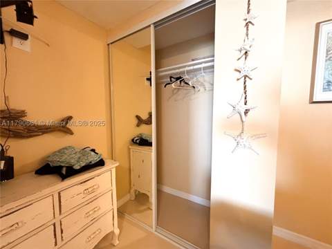 251 174th St 2219, Sunny Isles Beach FL - photo 10 of 31