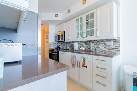 251 174th St 2219, Sunny Isles Beach FL - photo 21 of 31