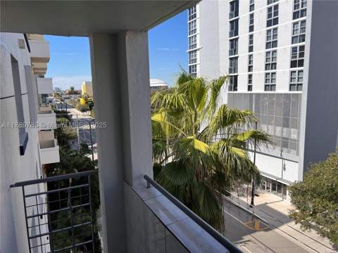 546 SW 1st St 611, Miami FL - photo 6 of 14