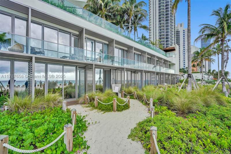 0 bedroom Condominium at 18975 Collins Ave Cabana # 8, 18975 Collins Condo, Sunny Isles Beach — photo 4