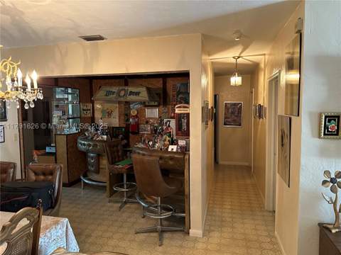 911 E 39th Pl, Hialeah FL - photo 11 of 28