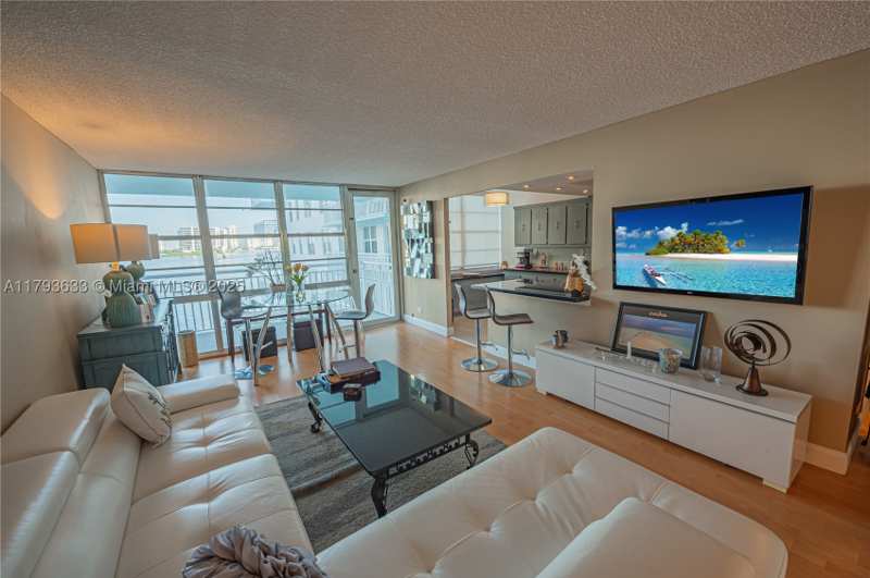 2 bedroom Condominium at 301 174th St 401, Winston Towers 500 Condo, Sunny Isles Beach — photo 1