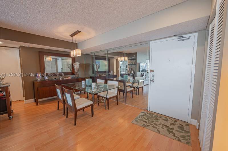 2 bedroom Condominium at 301 174th St 401, Winston Towers 500 Condo, Sunny Isles Beach — photo 3